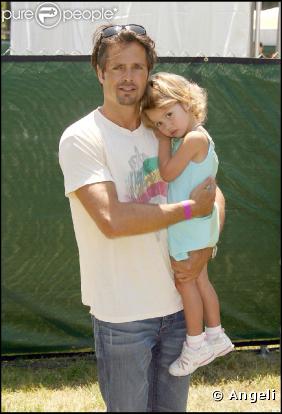 David Charvet et son adorable fille, lors du 20e Time for Heroes Carnival, pour la recherche contre le sida, à Los Angeles, le 7 juin 2009 !
