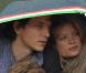 Melanie Thierry et Raphaël, moments de tendresse à Roland-Garros sous un petit coin de parapluie... et de paradis !