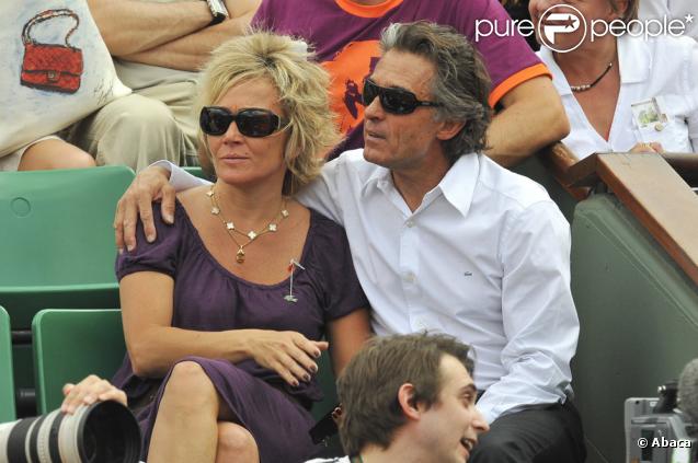 Gérard Holtz et son amie à Roland-Garros  