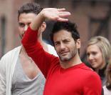 Marc Jacobs, le dr. Fred Brandt et Lorenzo Martone (au fond) le 14 juin 2009 à New York