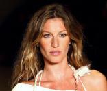 Gisele Bündchen lors du défilé Colcci le 17 juin 2009