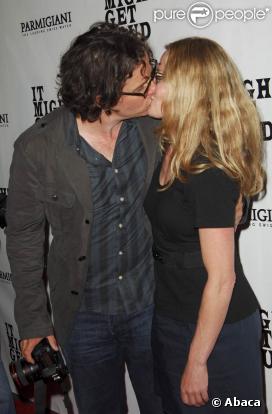 Davis Guggenheim et Elisabeth Shue, lors de l'after-party donnée après l'avant-première de It might get loud, le documentaire musical de Davis Guggenheim, à Los Angeles, le 20 juin 2009 !