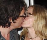 Davis Guggenheim et Elisabeth Shue, lors de l'after-party donnée après l'avant-première de It might get loud, le documentaire musical de Davis Guggenheim, à Los Angeles, le 20 juin 2009 !