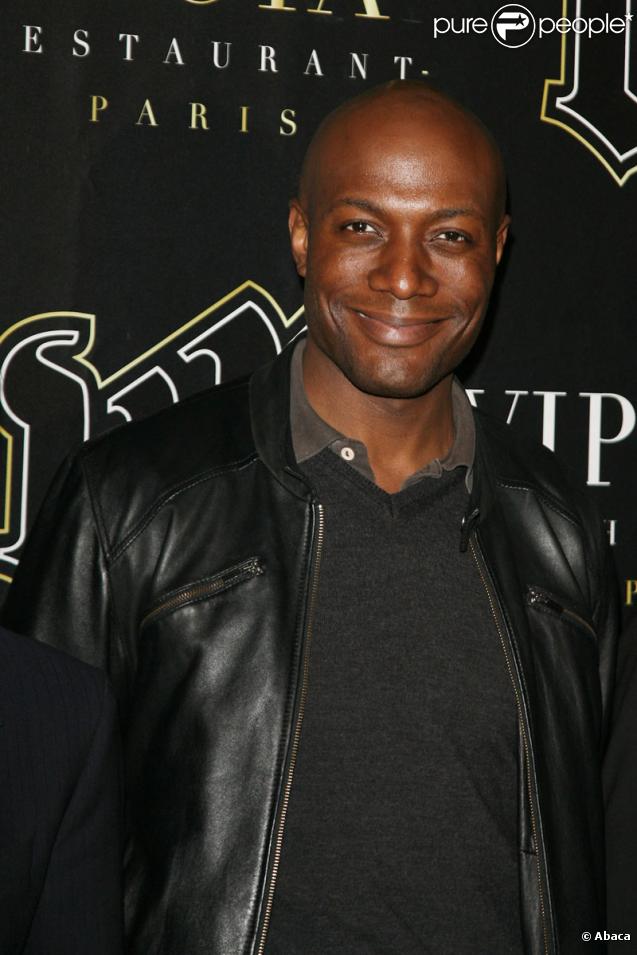 Harry Roselmack au VIP Room à Paris le 22 juin 2006