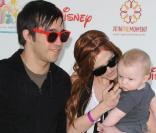 Ashlee Simpson et Pete Wentz emmènent leur petit Bronx au Parc à l'occasion du Time For Heroes le 7 juin 2009