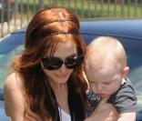 Ashlee Simpson et Pete Wentz emmènent leur petit Bronx au Parc à l'occasion du Time For Heroes le 7 juin 2009