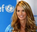 Elle Macpherson fête les 10 ans d'un programme de l'UNICEF