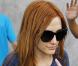Pour Ashlee Simpson, rien ne vaut des lunettes oversize pour protéger son joli minois.
