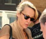 Jerry Hall à la sortie d'un studio de la BBC à Londres le 1er juillet 2009