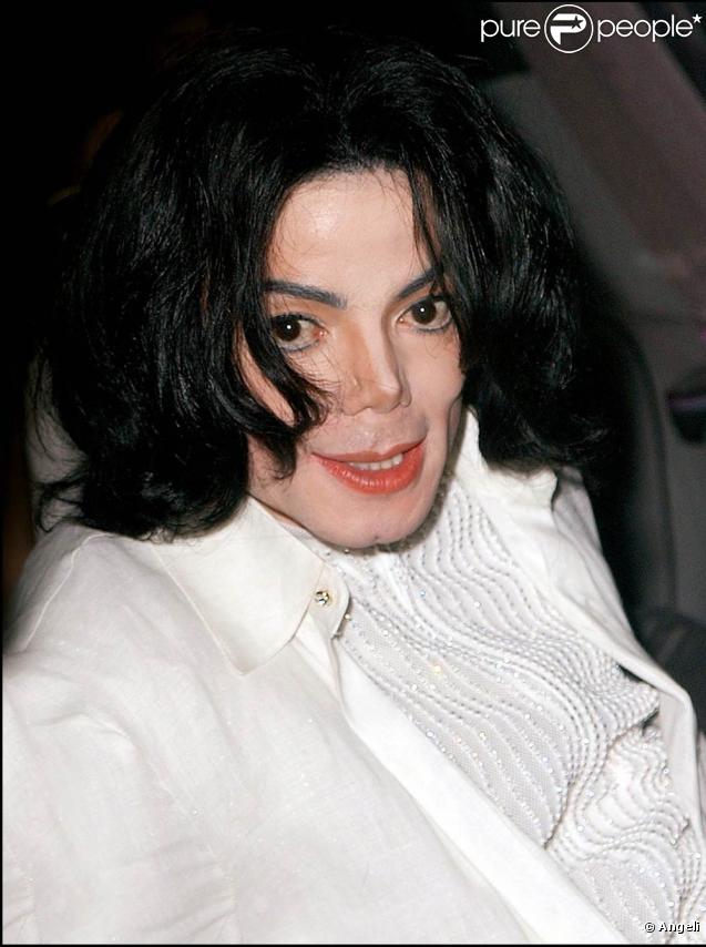 Michael Jackson ne sera pas enterré à Neverland, la justice n'ayant accordé de passe-droit concernant l'inhumation de défunts dans des résidences privées
