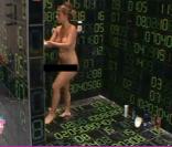 Cindy reprend ses bonnes habitudes : la douche nue !