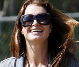 Brooke Shields, sa fille et son chien, totale éclate sur une plage à L.A !