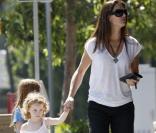 Brooke Shields, sa fille et son chien, totale éclate sur une plage à L.A !