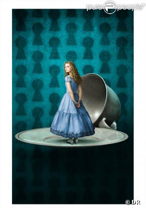 Mia Wasikowska est Alice, dans Alice in Wonderland, de Tim Burton ! 