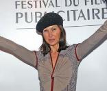 Evelyne Thomas