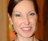 Evelyne Thomas