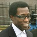 Même poursuivi par la justice, Wesley Snipes garde le sourire...