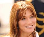 Carla Bruni lors du défilé du 14 juillet 2009  