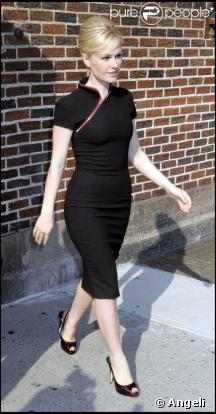 Anna Paquin à la sortie du Late Show with David Letterman, au Ed Sullivan Theatre, à New York, le 16 juillet 2009 !