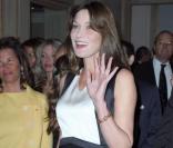 Carla Bruni-Sarkozy au Pavillon d'Armenonville, le 5 mars 2009