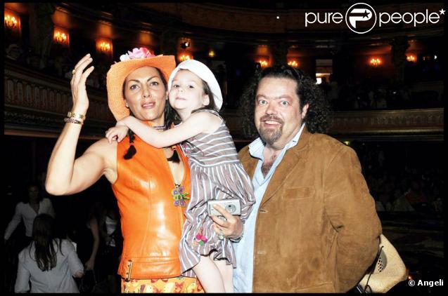 La Princesse Hermine de Clermont-Tonnerre, son mari Alaster Cuddeford et leur fille Alegra