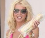 Tara Reid à Saint-Tropez le 27/07/09