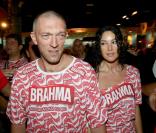 Vincent Cassel et Monica Bellucci à la taverne Brahma durant le carnaval de Rio de Janeiro