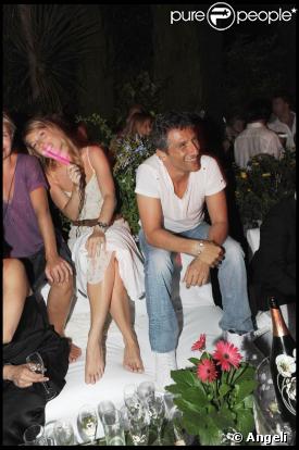 Nagui et sa compagne Mélanie Page à la soirée Byblos (Saint-Tropez, 28 juillet 2009)