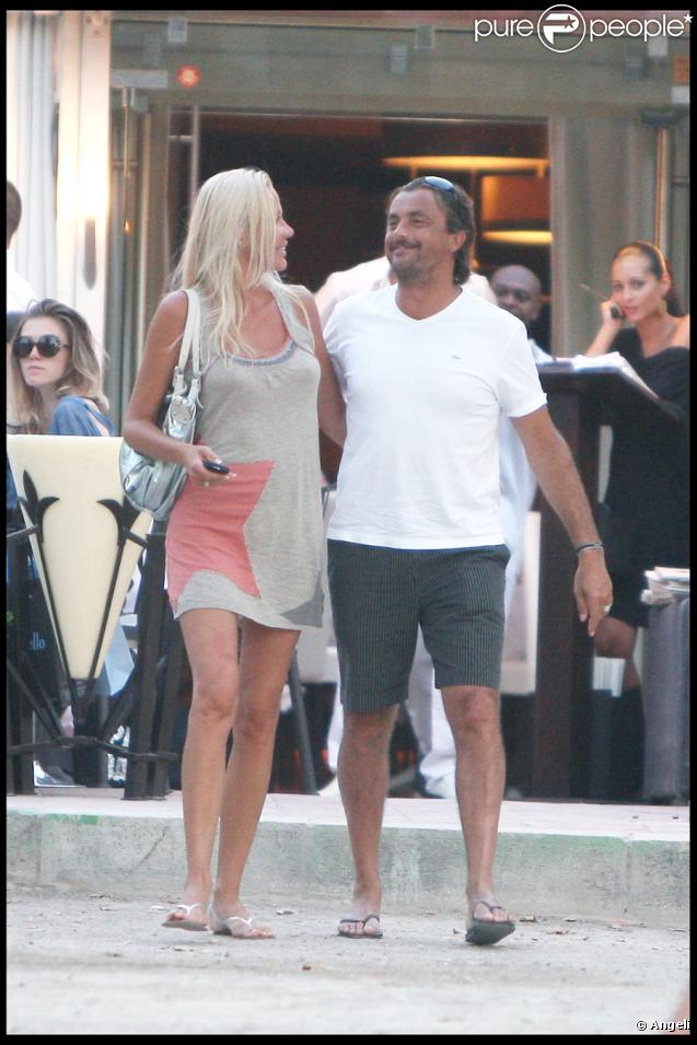 Henri Leconte et son épouse Florentine à Saint-Tropez le 1er août 2009