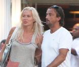 Henri Leconte et son épouse Florentine à Saint-Tropez le 1er août 2009