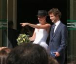 Renan Luce et Lolita se sont mariés le 31 juillet 2009 à la mairie du XIVe à 16h sous les yeux de leurs amis et de Romane et Renaud.