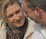 Denis a reconnu Mélanie, c'était elle la sorcière dans Blanche-Neige...  