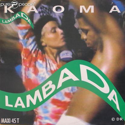 Le groupe Kaoma chante la "lambada"