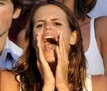 Laure Manaudou supporte son chéri Frédérick Bousquet aux Championnats du monde de natation à Rome, le 26 juillet 2009. Jolie piercing ! 