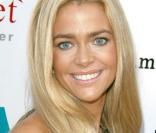 Denise Richards, à l'occasion du 3e Bow Wow Wow, qui s'est tenu à Hollywood, à Los Angeles, le 22 août 2009 ! 
