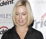Jennie Garth a rendu visite aux enfants pour leur apprendre les bases de l\'hygiène bucco-dentaire
