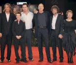 Viggo Mortensen, Kodi Smit-McPhee, Joe Penhall et John Hillcoat, à l'occasion de l'avant-première de  The Road , à la 66e Mostra de Venise, le 3 septembre 2009 !