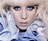 La démentielle Lady Gaga en couverture de  The Observer Magazine  ! 