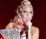 La démentielle Lady Gaga sur scène ! 