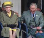 La famille royale britannique (Elizabeth II et le prince Philip, le prince Charles, la princesse Anne) ont assisté, comme le veut la tradition, aux Jeux de Braemar, le 5 septembre 2009