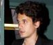 John Mayer sortant de la soirée d'hommage à DJ AM à Los Angeles