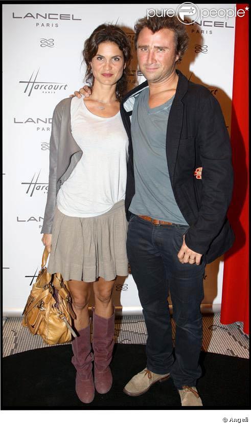 Alexandre Brasseur et son épouse Juliette à la soirée de vernissage de l'exposition Lancel. 08/09/09