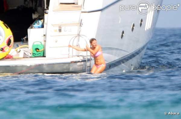 Geri Halliwell en vacances à St-Tropez avec sa fille Bluebell et son boyfriend
