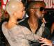 Kanye West arrive aux MTV VMA 2009 avec sa compagne, Amber, et sa bouteille. Quelques minutes plus tard, il s'illustrera tristement...