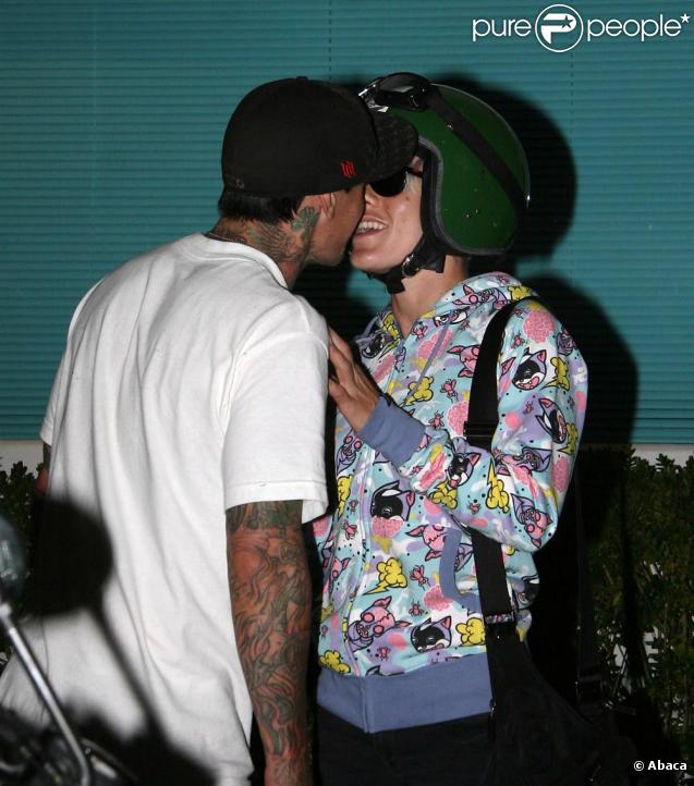 Pink et son mari Carey Hart en pleine pause tendresse à Malibu