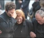 Le frère, le père et la mère aux obsèques de Filip Nikolic, le 24 septembre 2009.