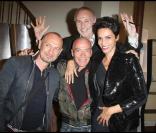 Farida Khelfa et les photographes Pierre et Gilles lors du vernissage et de la signature du livre de Philippe Morillon, 