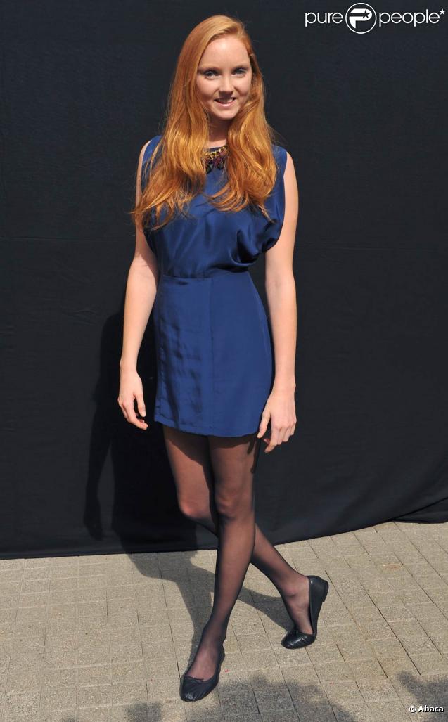 Lily Cole en pleine séance photo pour  L'imaginarium de docteur Parnassus , le 30 septembre à Paris!