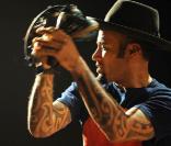 Ben Harper : Le roi du slide... en démonstration !