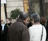 Laurent Baffie, qui avait recueilli sa dernière interview radio, vient rendre un dernier hommage à Henri Salvador, à son domicile de la place Vendôme